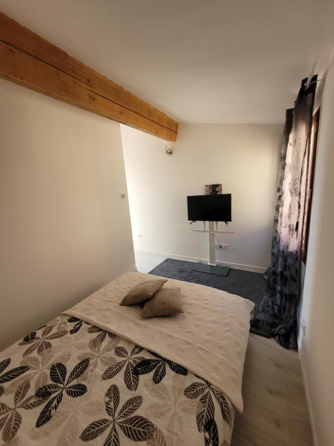 Charmant Duplex Au Coeur Du Village Cotignac Ngoại thất bức ảnh